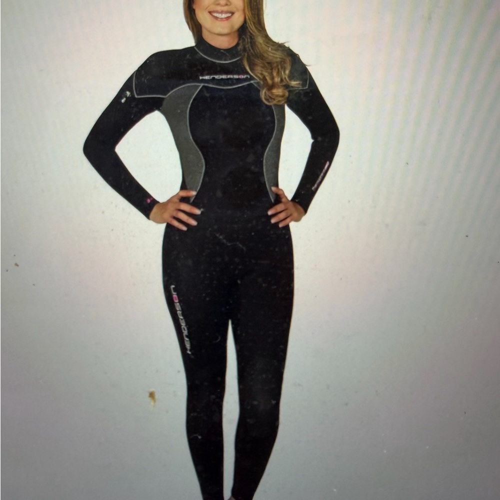 Women’s Full-Body Black Wetsuit - Henderson 3mm 12T